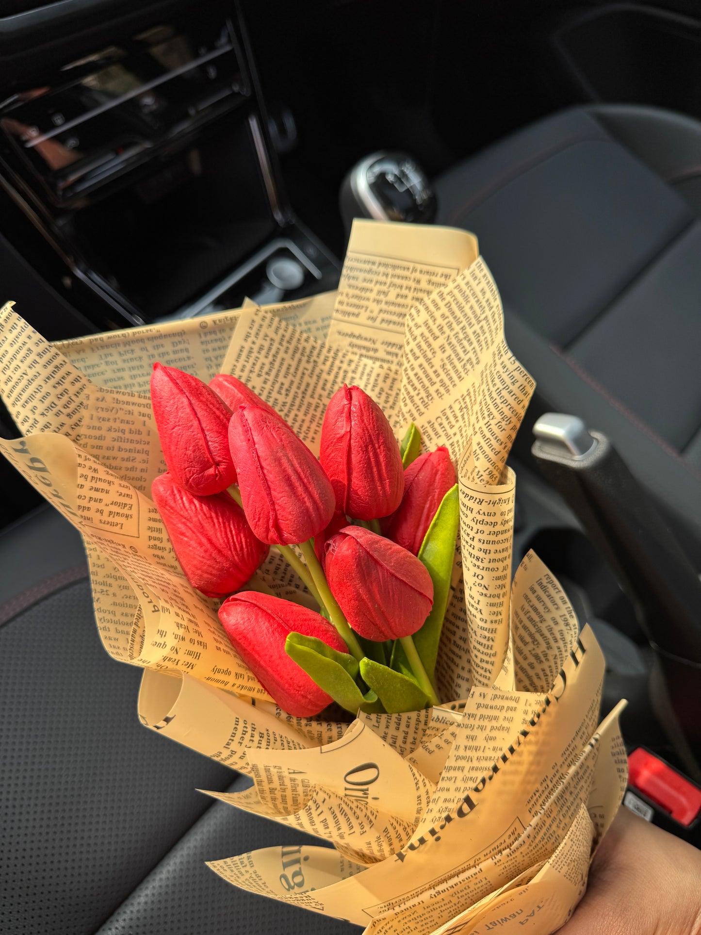 Red Tulip Bouquet – A Classic Symbol of Love