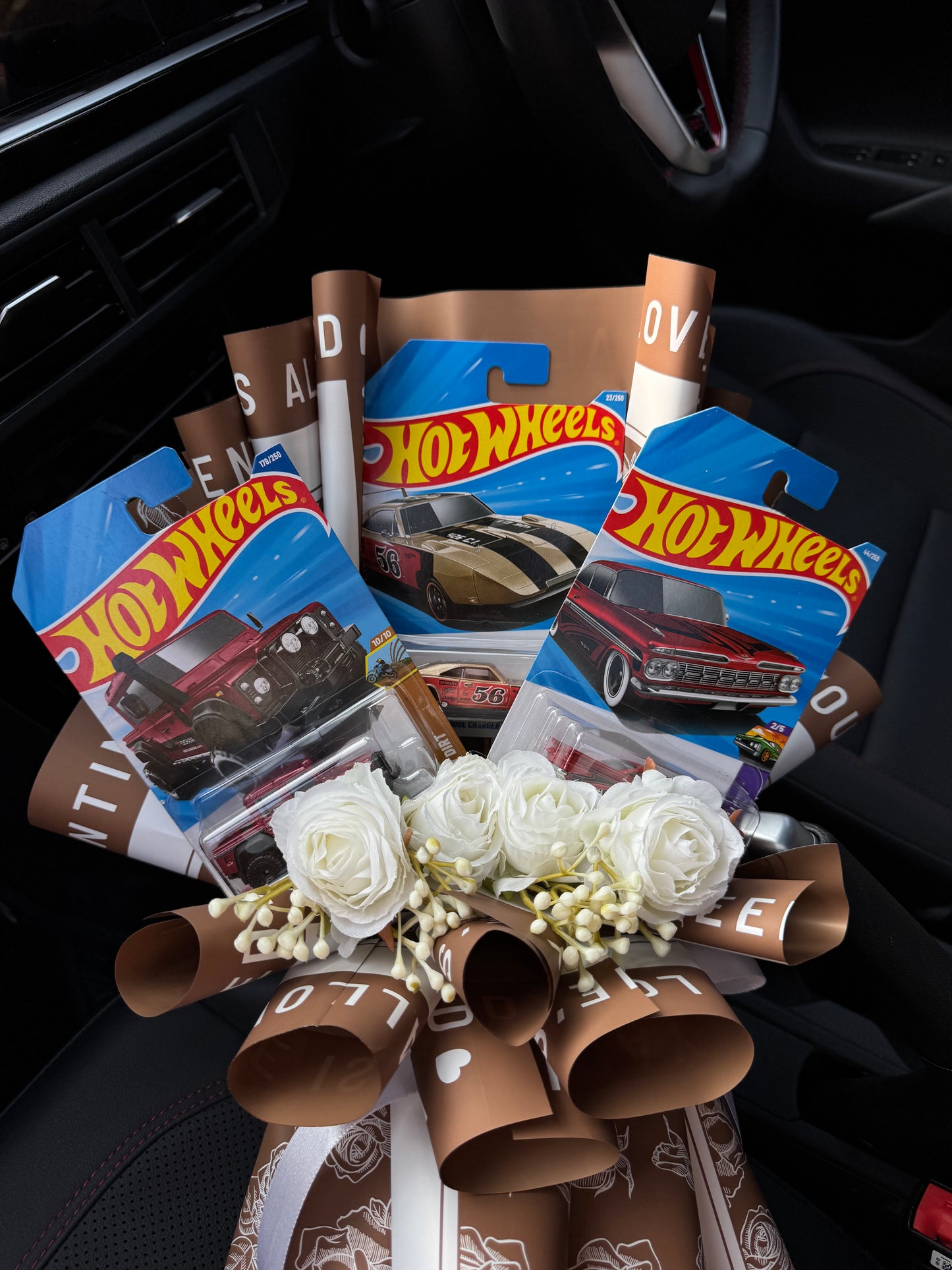 Premium Hot Wheels Bouquet – Where Classics Meet Class