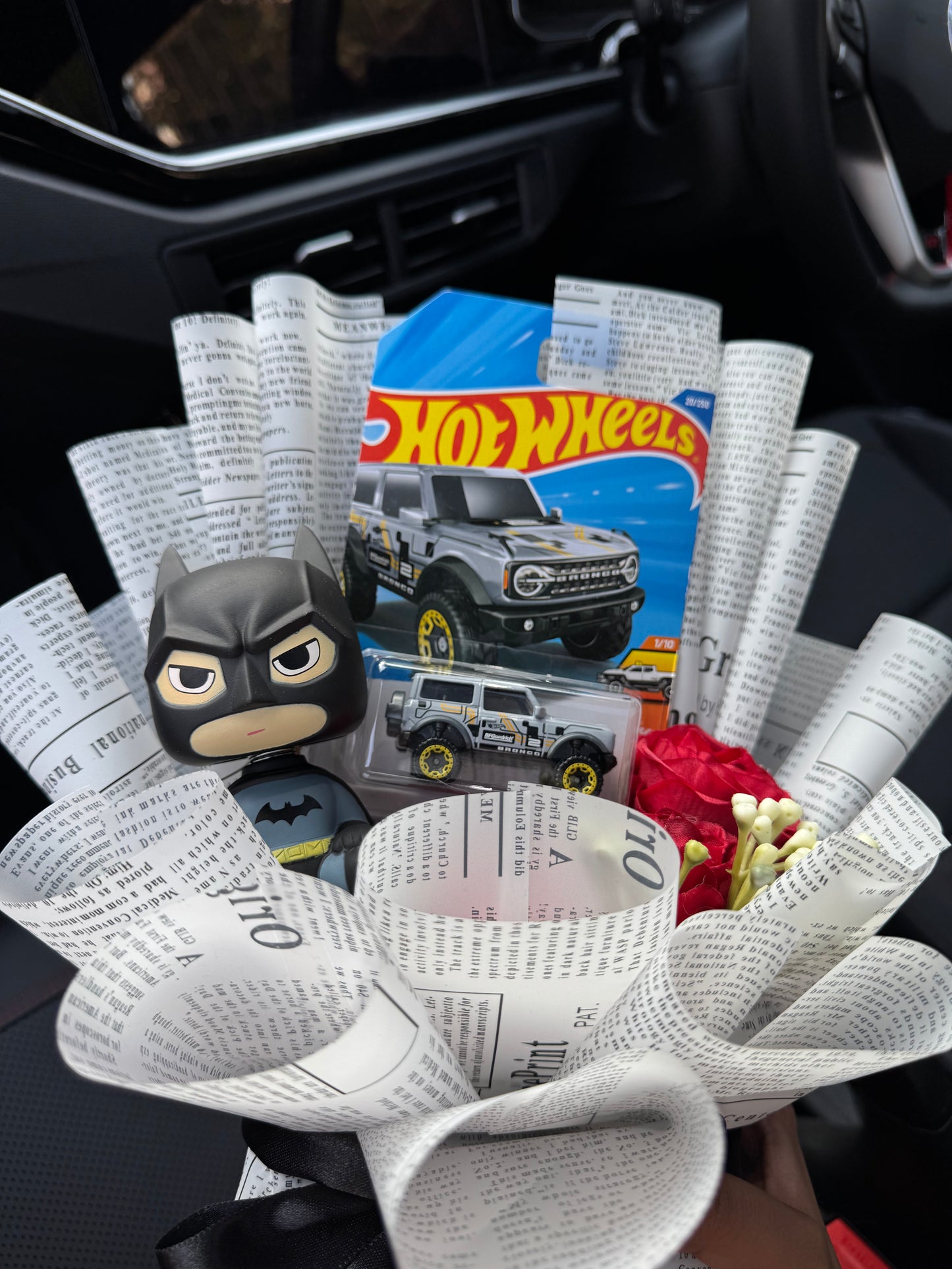 Batman Hot Wheels Defender Bouquet – Rugged Rides, Dark Knight Vibes