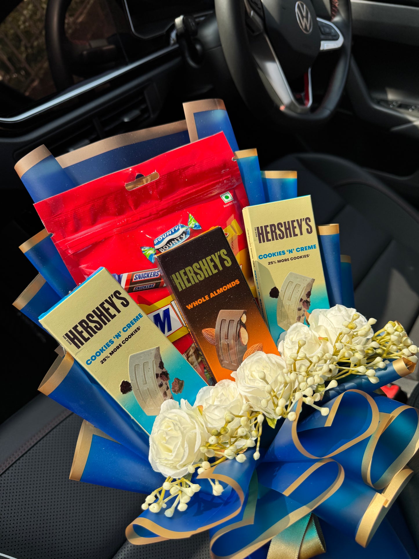 Hershey’s Chocolate Luxury Bouquet – Crafted To Steal Every Heart