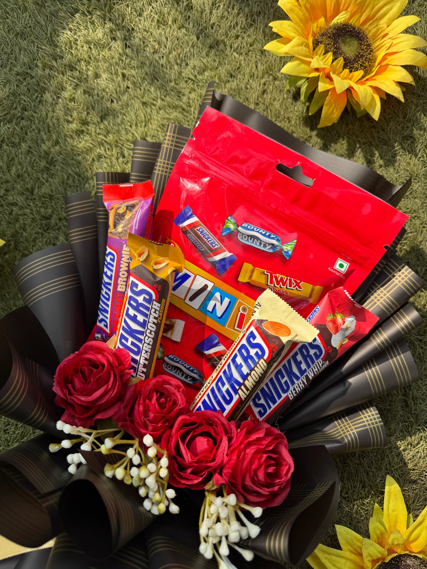 Snickers Chocolate Bouquet – A Statement Of Sweet Indulgence
