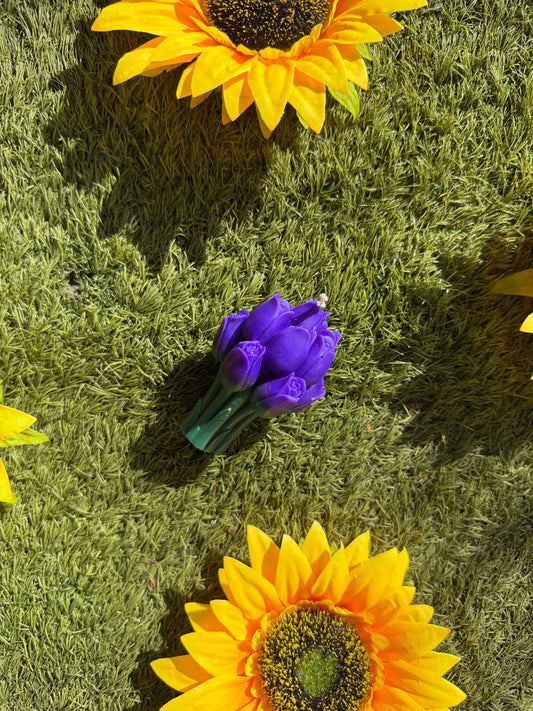 Sculpted Floral Candle