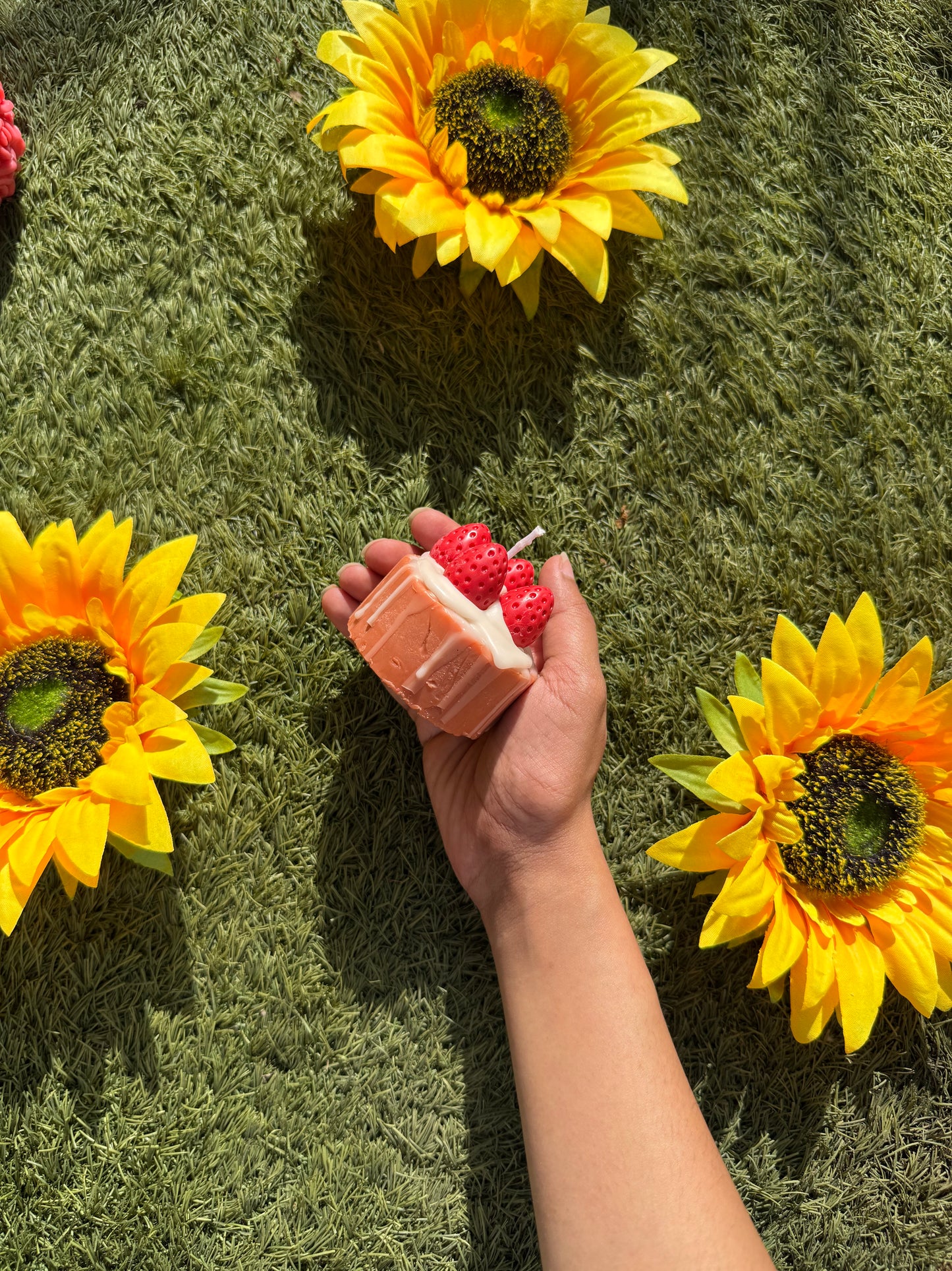 "Slice of Heaven" Strawberry Candle