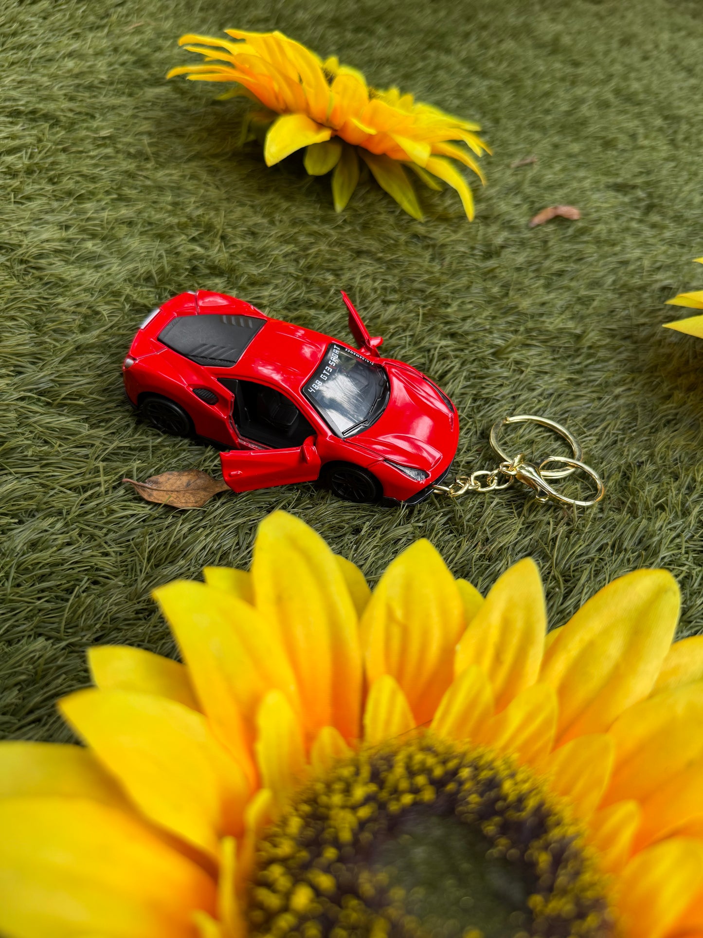 Premium Ferrari 488 Metal Car Keychain – Iconic Style, Power & Luxury
