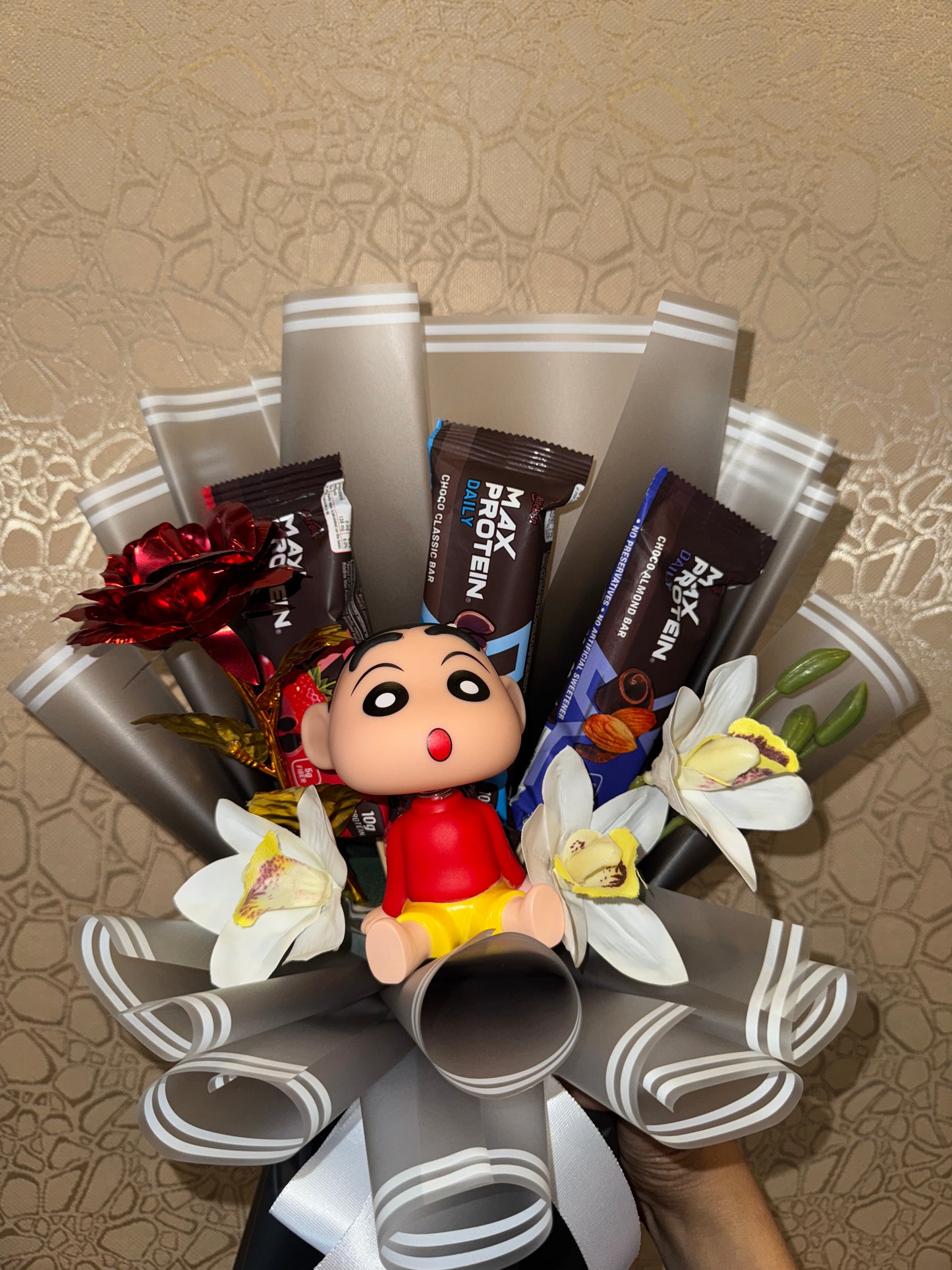 ShinChan Protein Bar Bouquet – Fun, Fitness & Floral Charm