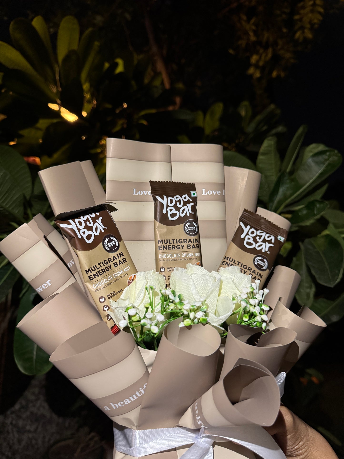 The Protein Bouquet - Crunchy protein bar for gym lovers