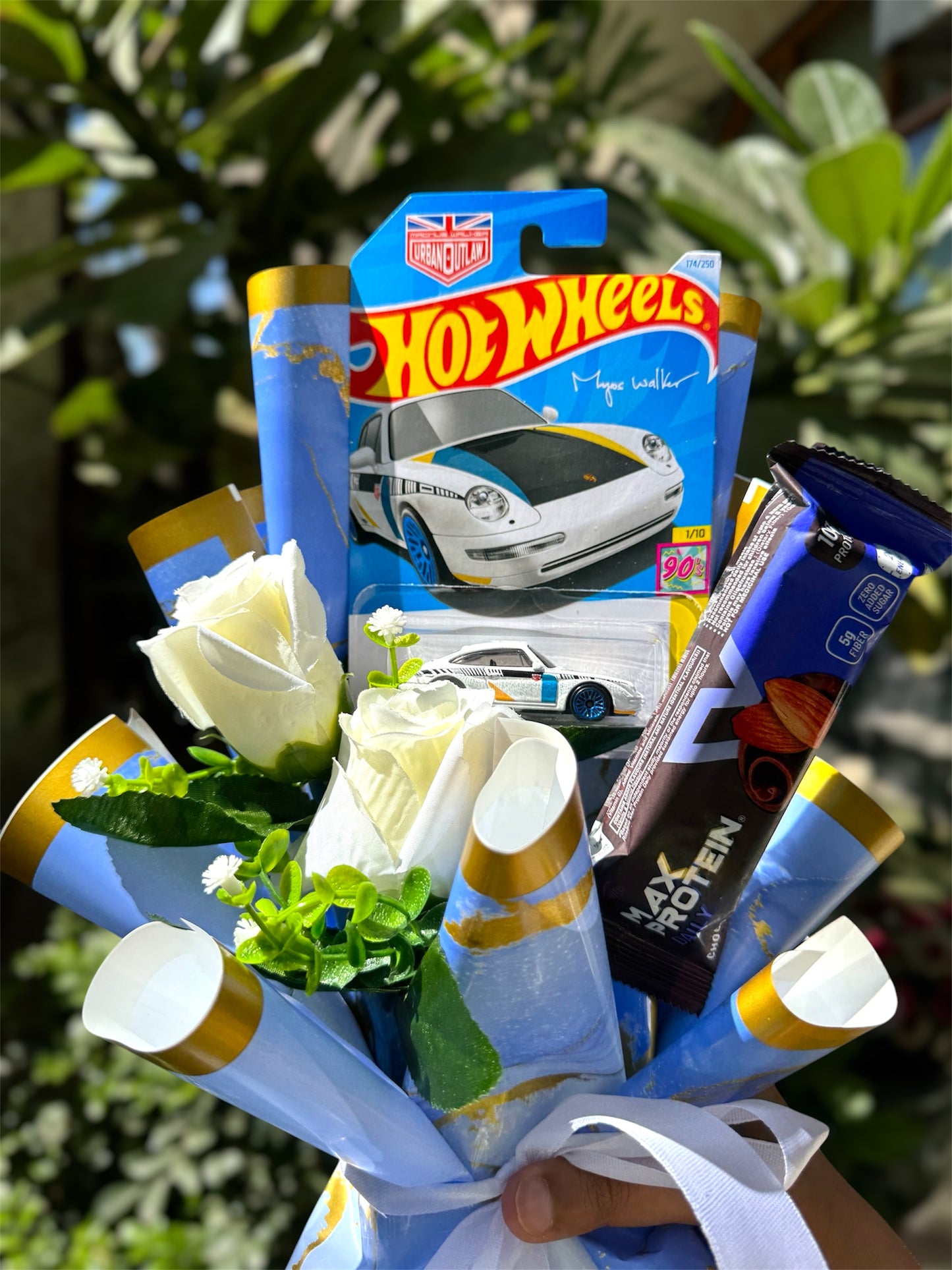 Elite Drive Hot Wheels Bouquet - Porsche and Protein bars