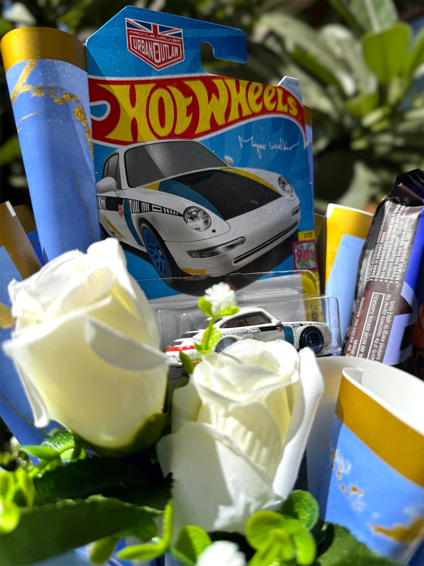Elite Drive Hot Wheels Bouquet - Porsche and Protein bars