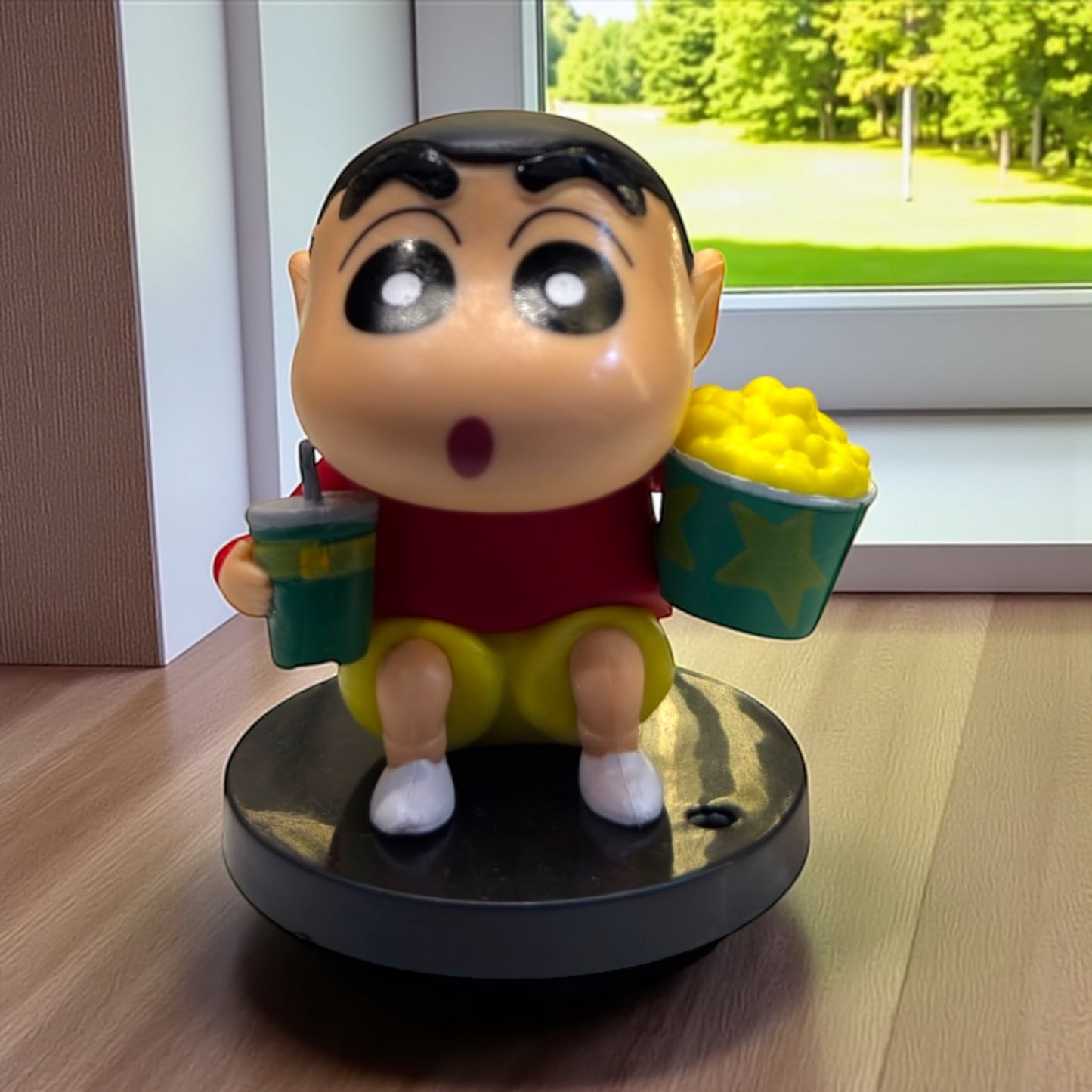 Shinchan with popcorn and drink action figure