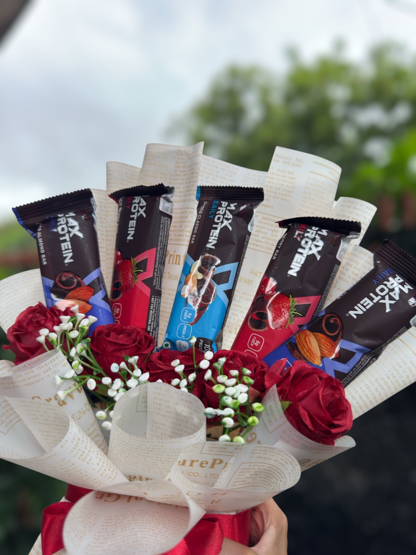 Fuel Your Grind: A Unique Max Protein Bar Bouquet for Gym Enthusiasts