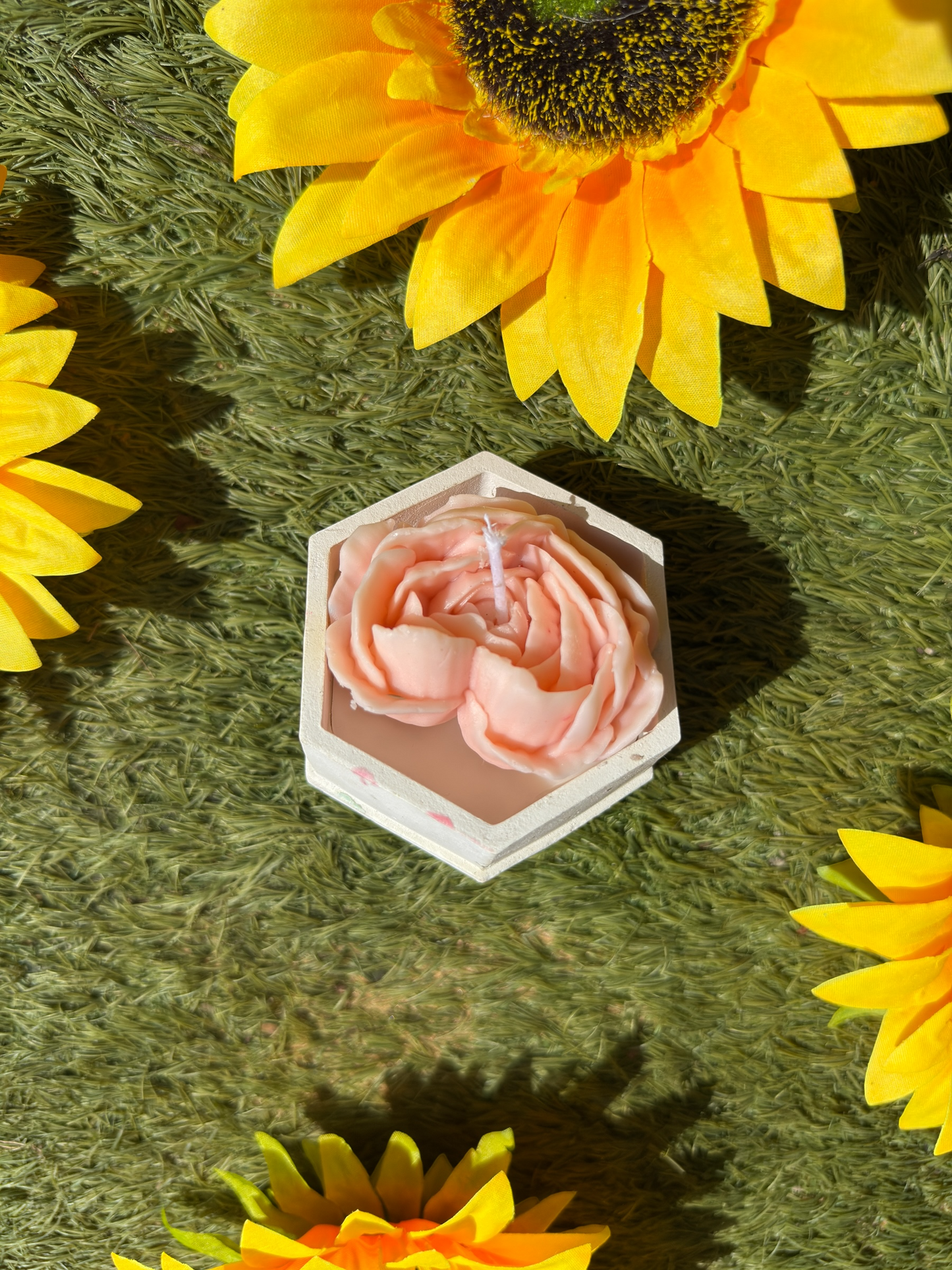 Rose Blossom Hexa Scented Candle – Elegant Floral Aroma