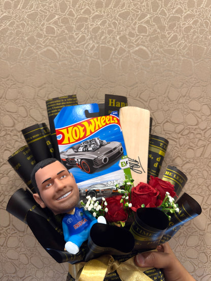 Hot Wheels MS Dhoni Collector’s Bouquet – Signature Bat, Bubble Head & Red Roses