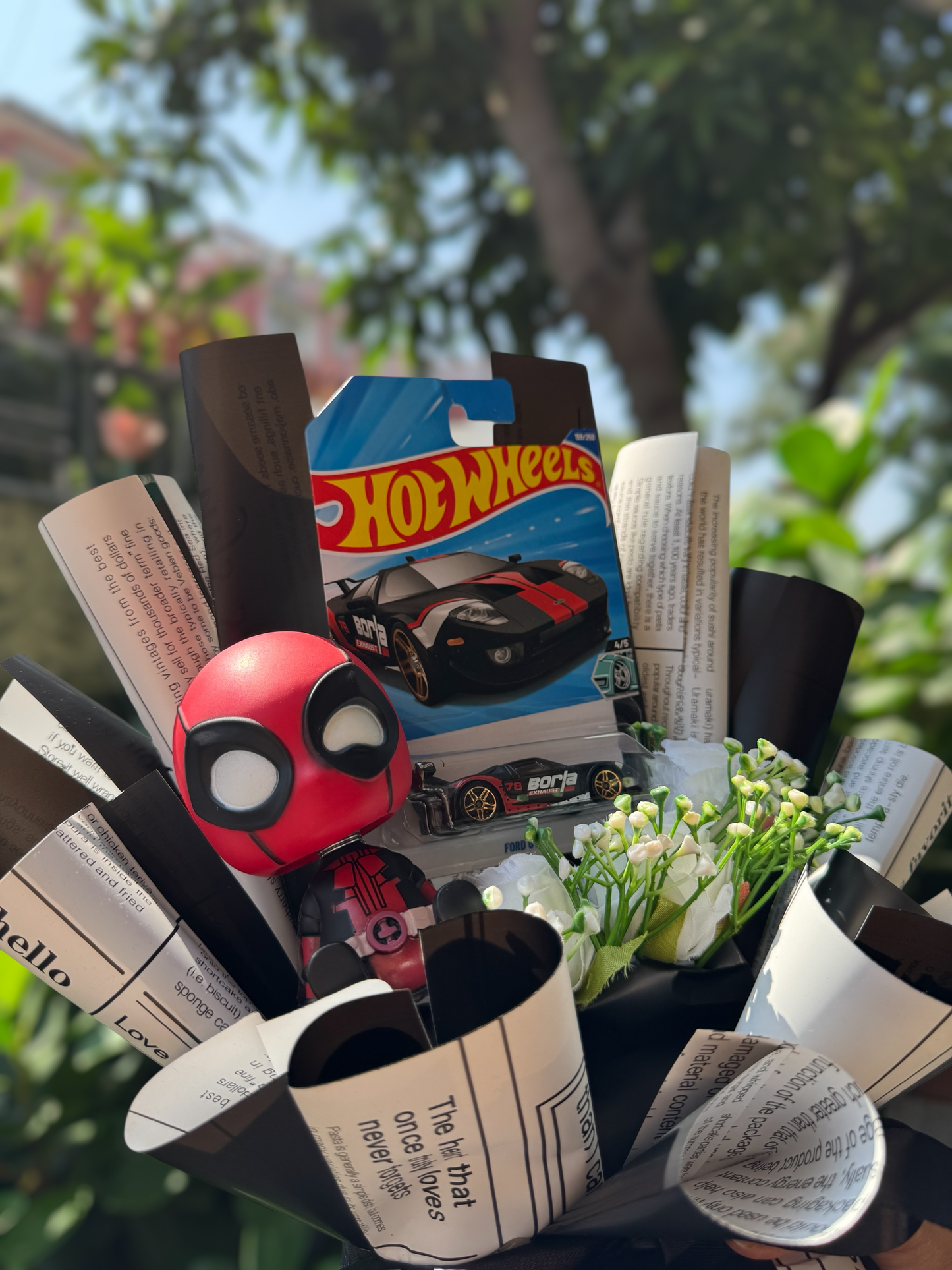 Ford gt addition- Hot Wheels Bouquet with Deadpool