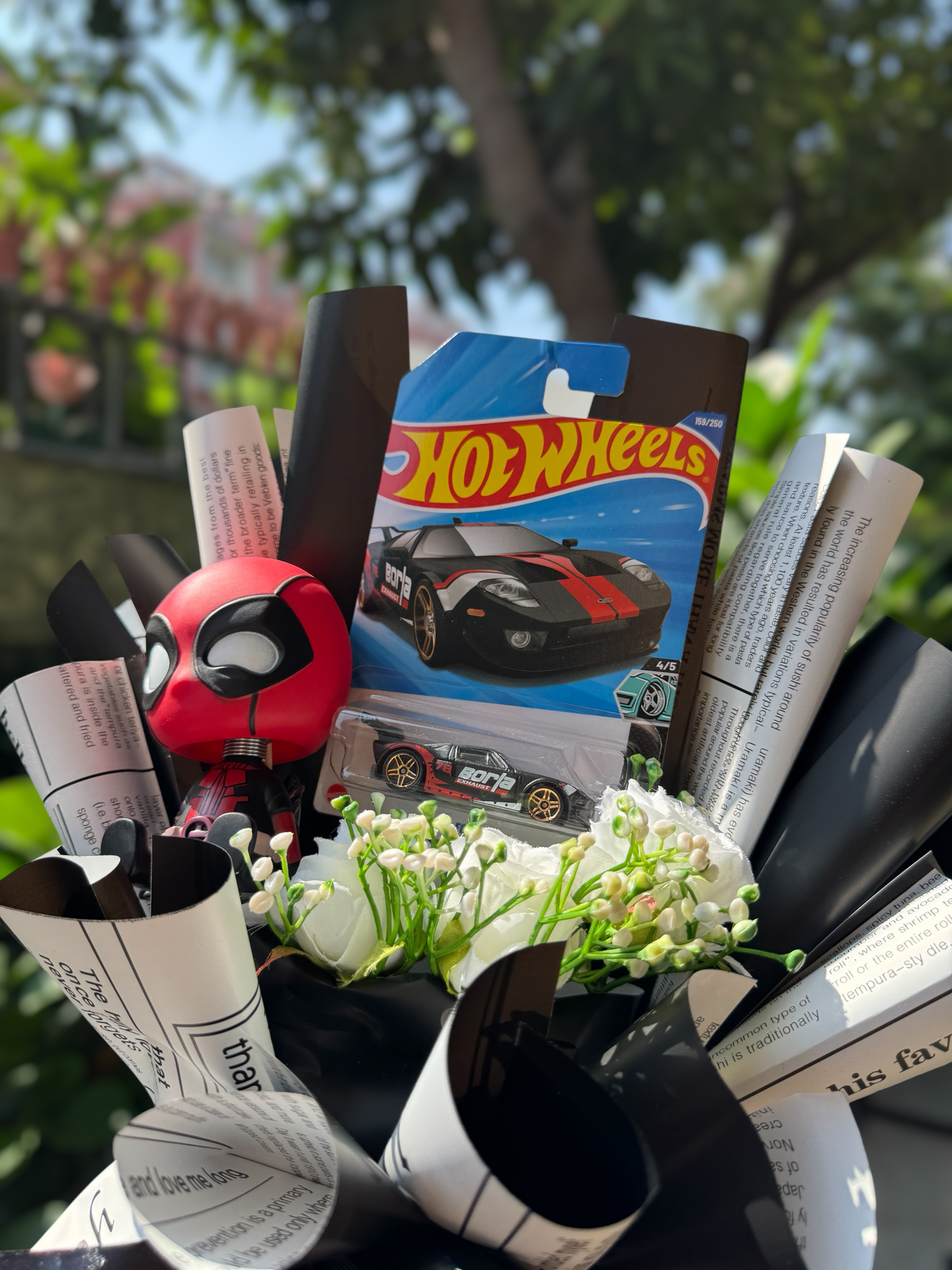 Ford gt addition- Hot Wheels Bouquet with Deadpool