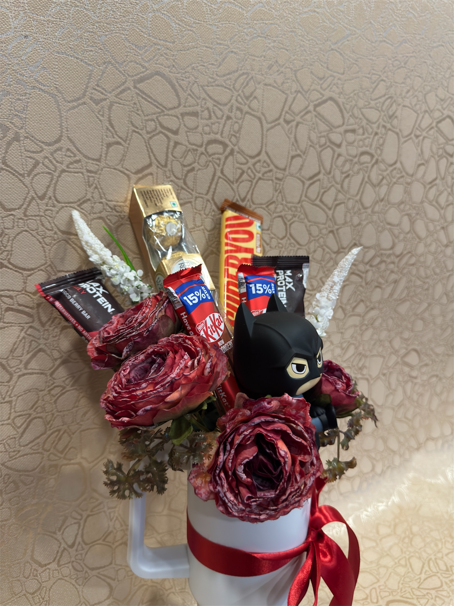 The Protein Tumbler - Energy Bars, Chocolates & Gym Essentials Gift