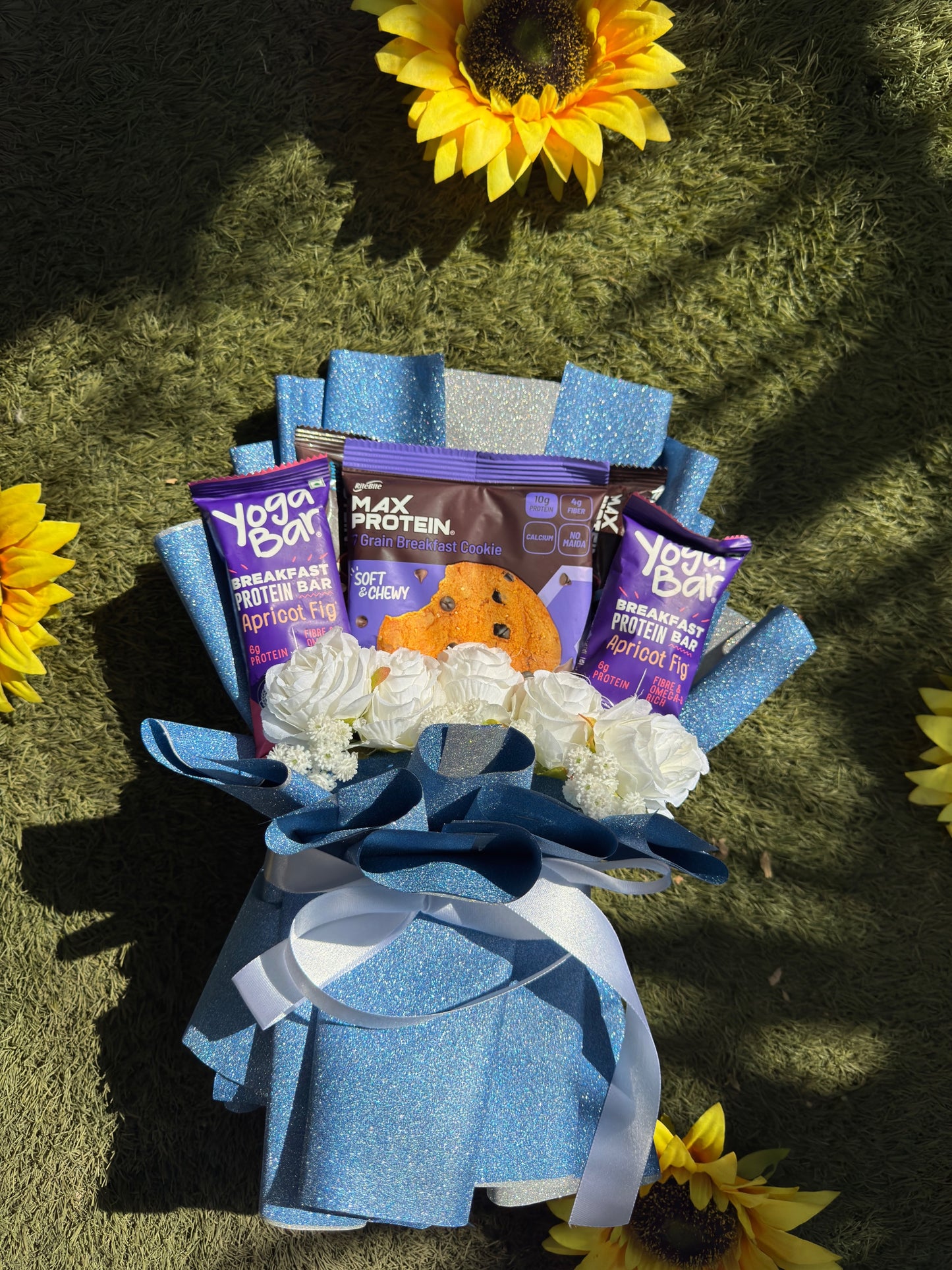 Fitness Lovers Protein Snack Bouquet | Yoga Bar & Max Protein