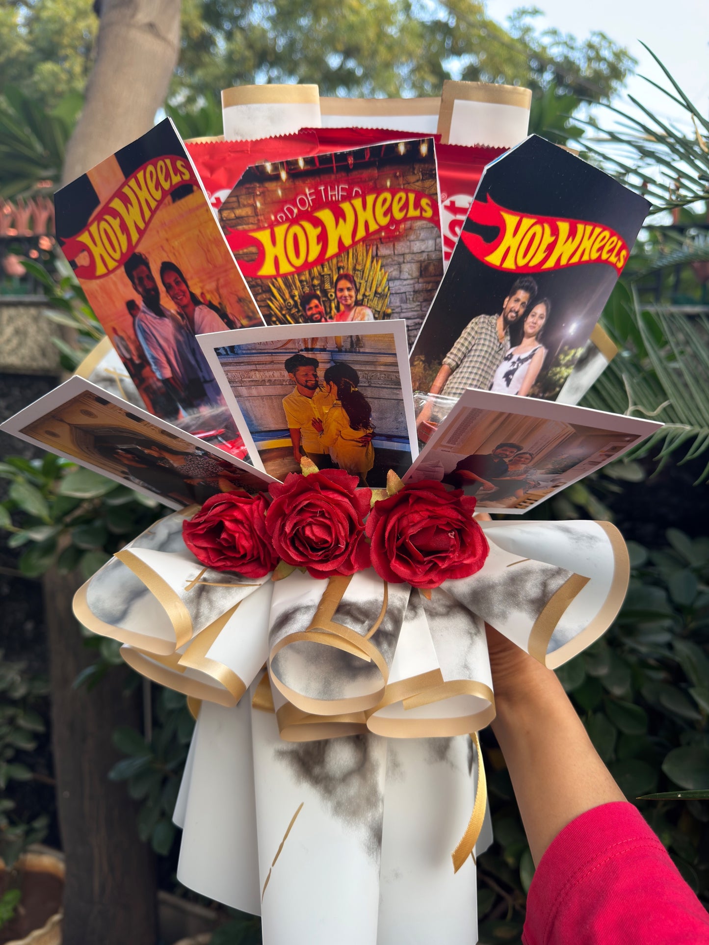 Hot Wheels Theme Photo Bouquet – Every Car Tells a Story